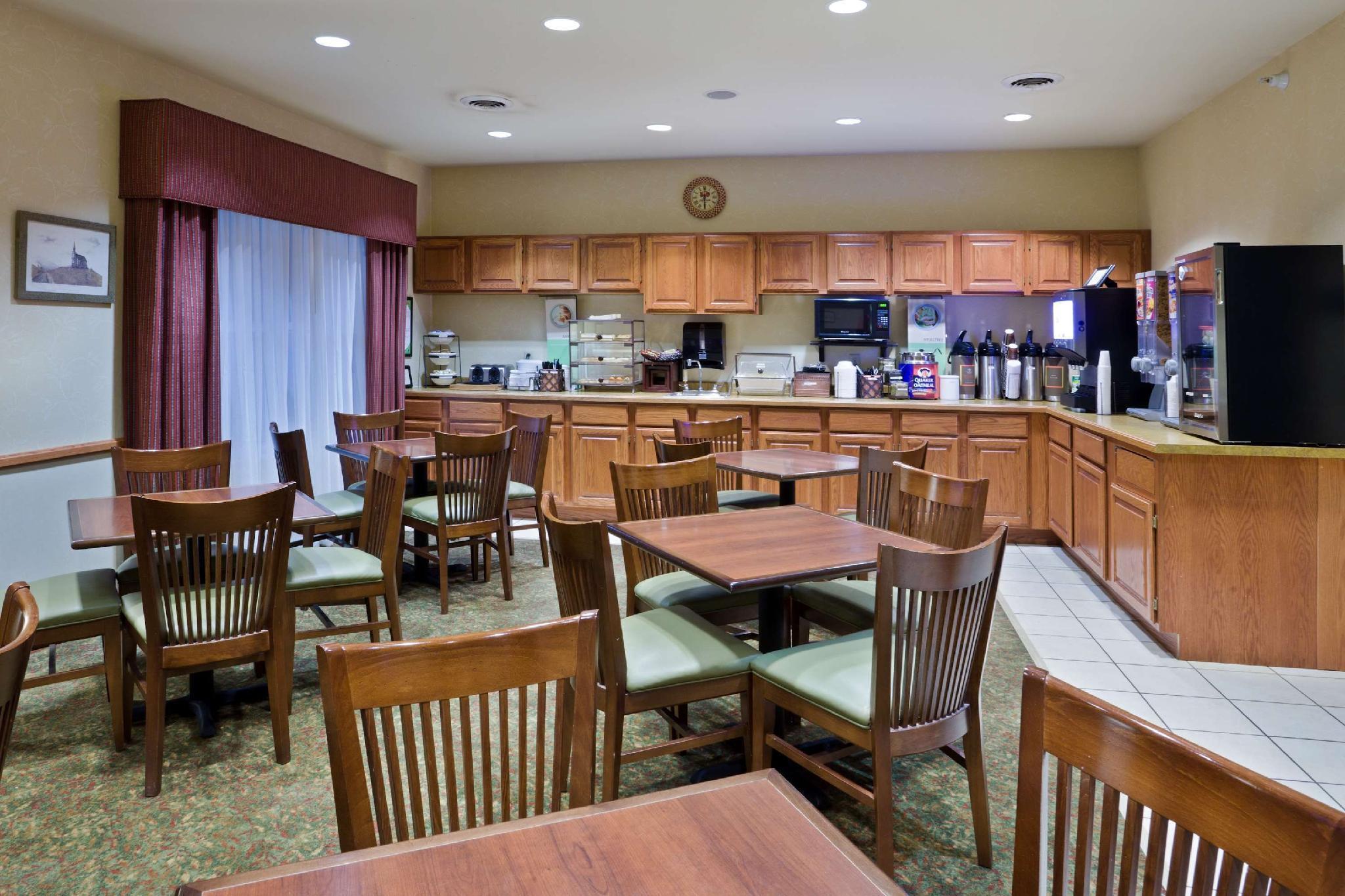 Americinn By Wyndham Iron Mountain Εξωτερικό φωτογραφία