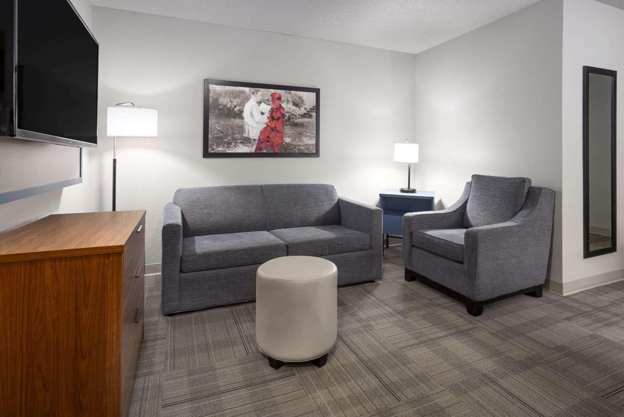 Americinn By Wyndham Iron Mountain Εξωτερικό φωτογραφία
