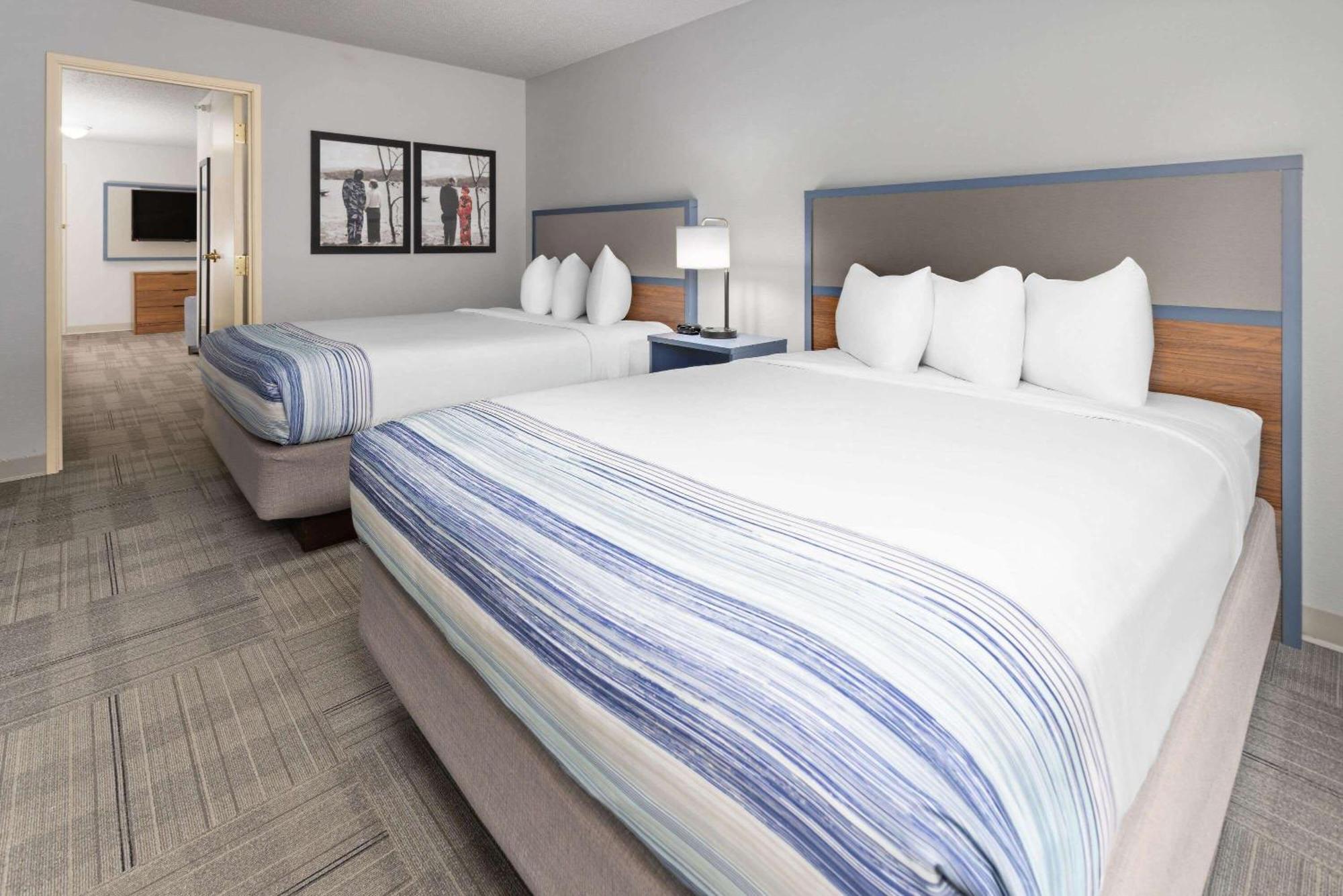Americinn By Wyndham Iron Mountain Εξωτερικό φωτογραφία