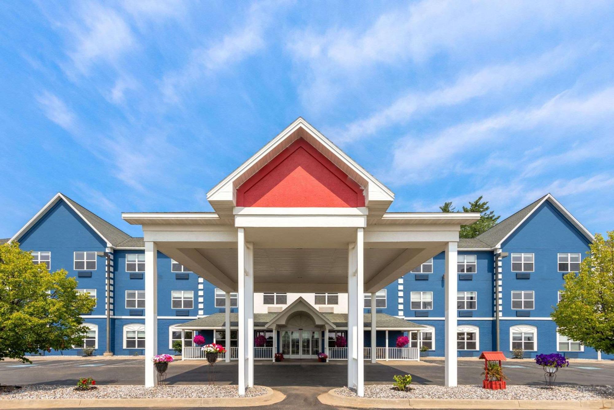 Americinn By Wyndham Iron Mountain Εξωτερικό φωτογραφία
