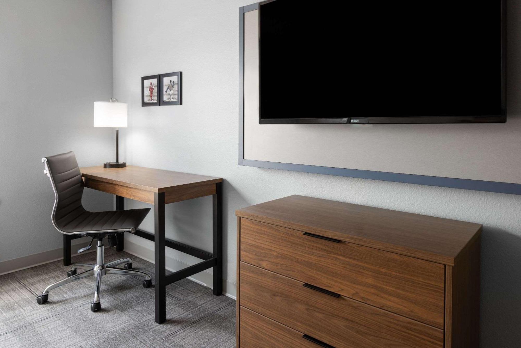 Americinn By Wyndham Iron Mountain Εξωτερικό φωτογραφία